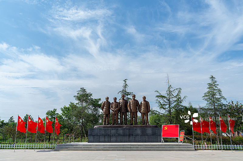 安徽宿州市萧县蔡洼红色旅游景区淮海战役总前委旧址塑像广场图片素材