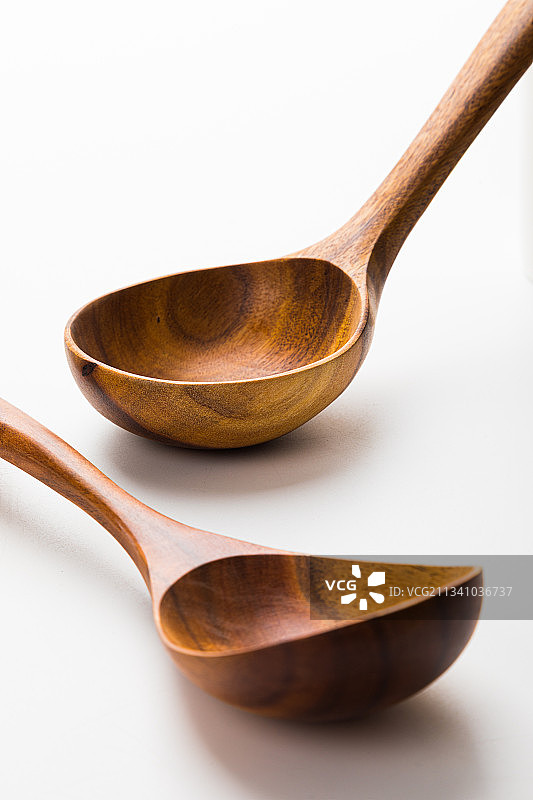 实木锅铲勺子图片素材