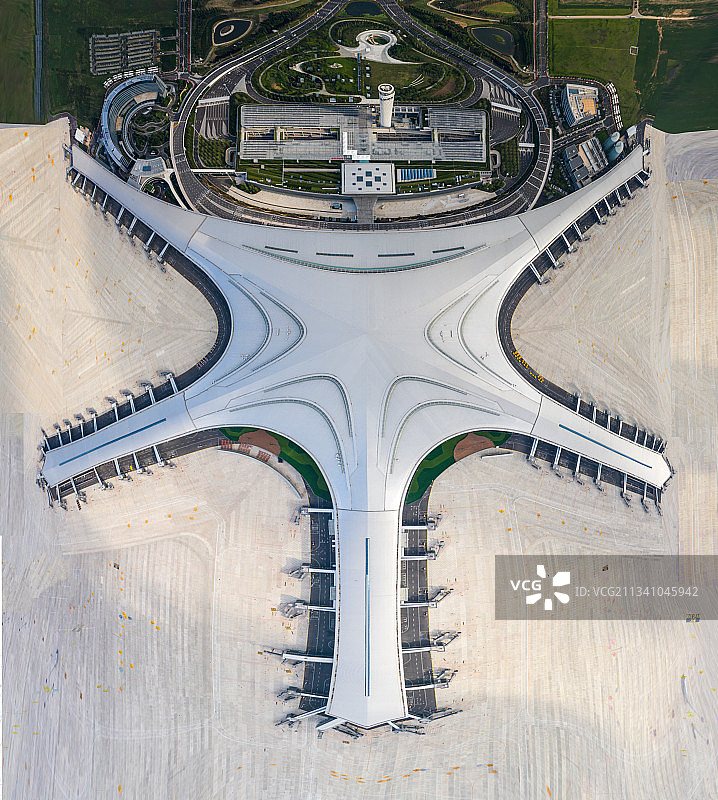 山东省青岛市胶东国际机场俯瞰图图片素材