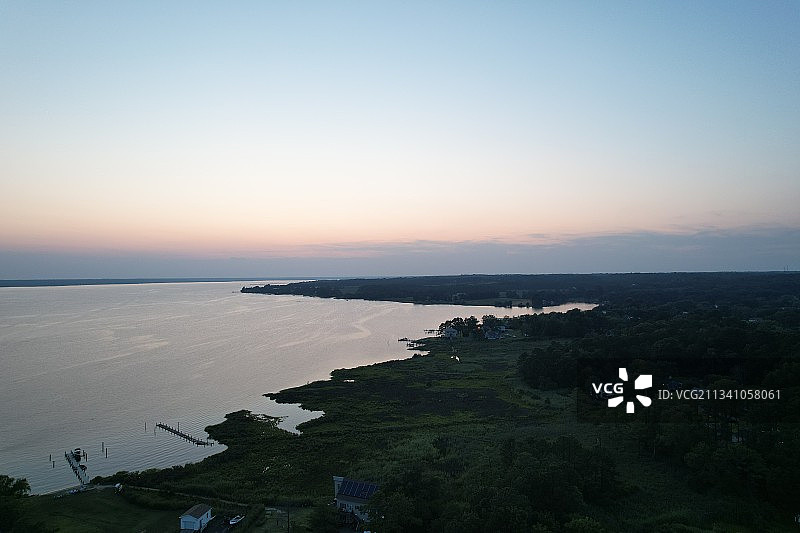 美国马里兰州布鲁姆斯岛日落时分海景高角度视图图片素材