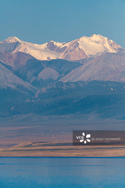 赛里木湖图片素材