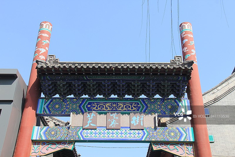 山东省济南市芙蓉街：木牌坊图片素材