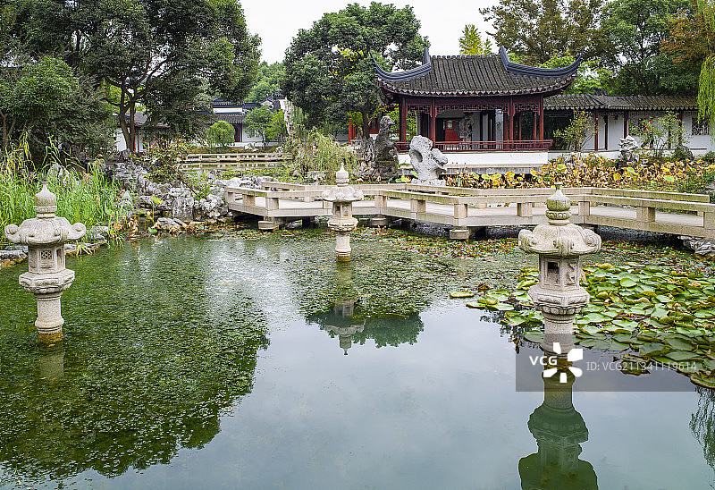 2011-10-26中国，江苏省，苏州市，吴江，静思园图片素材