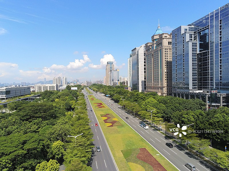 航拍深圳深南大道竹子林段图片素材