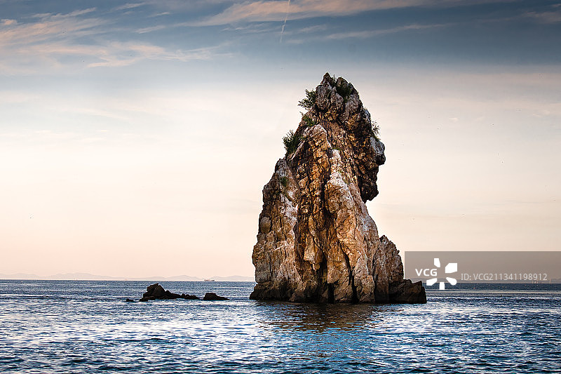 夏日海礁图片素材
