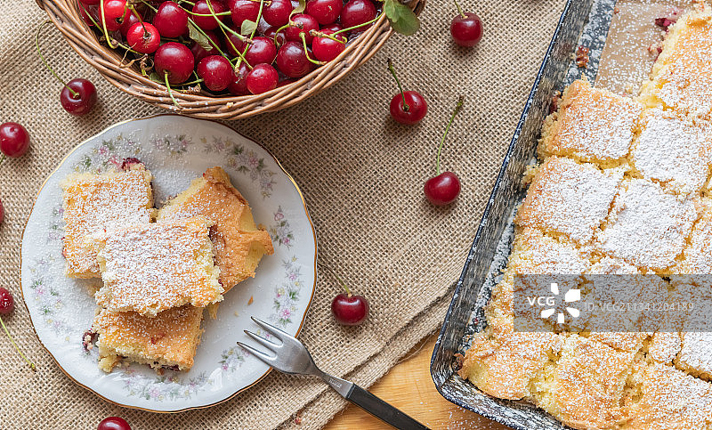 匈牙利松博特海伊盘装甜点高角度视图图片素材