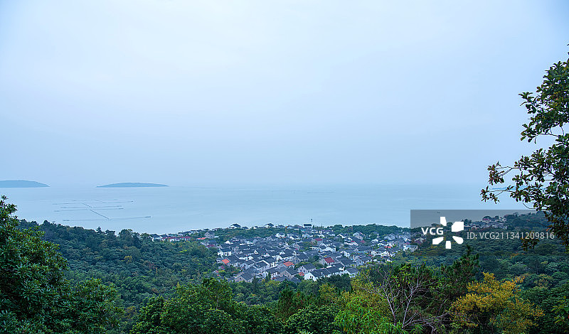 太湖西山明月湾古村落图片素材