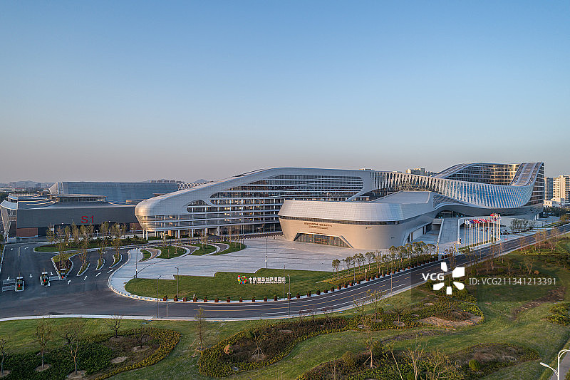 山东省青岛市黄岛区中铁世纪博览城 会展中心 航拍图片素材