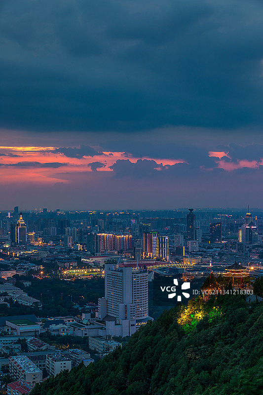 千佛山济南乌云晚霞图片素材