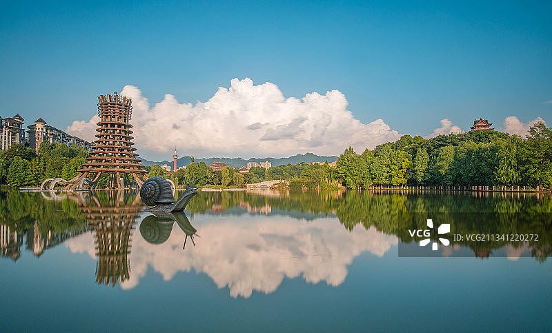 晴天重庆璧山秀湖公园全景图片素材