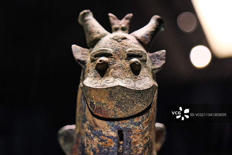 妇好鸮尊｜青铜觥图片素材