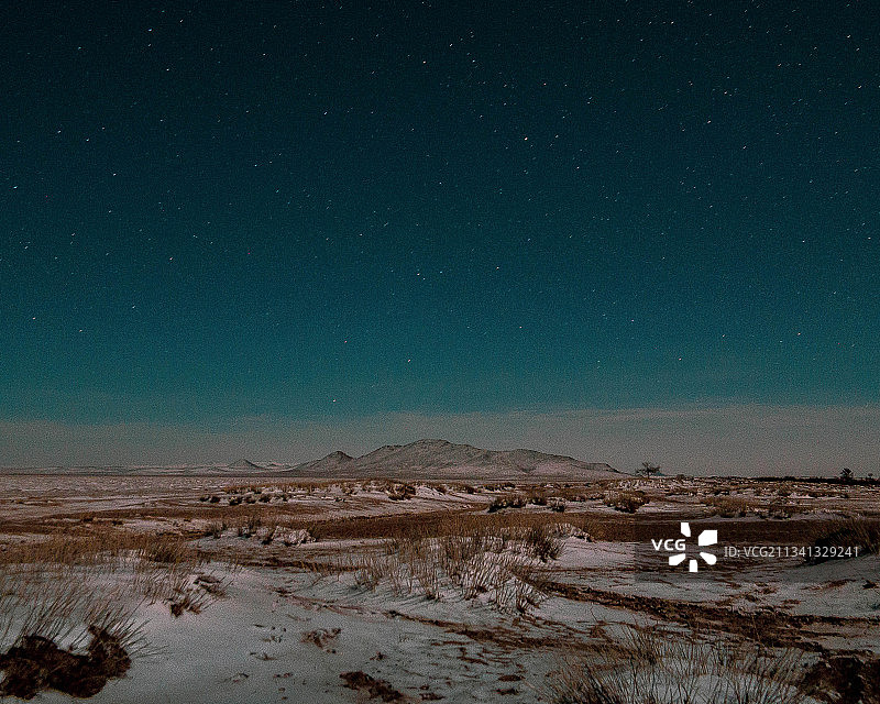 夜空下的风景图片素材