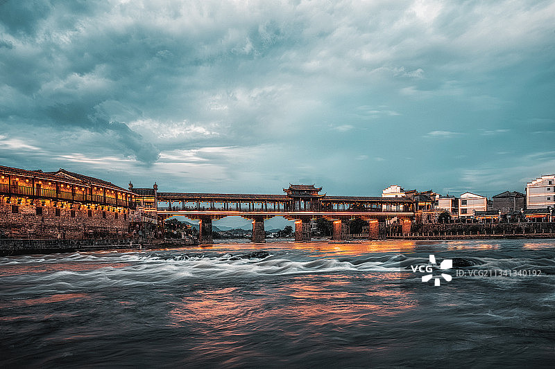 华灯初上图片素材