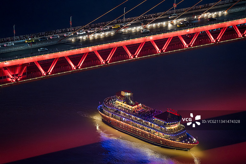 重庆千厮门大桥夜景特写图片素材