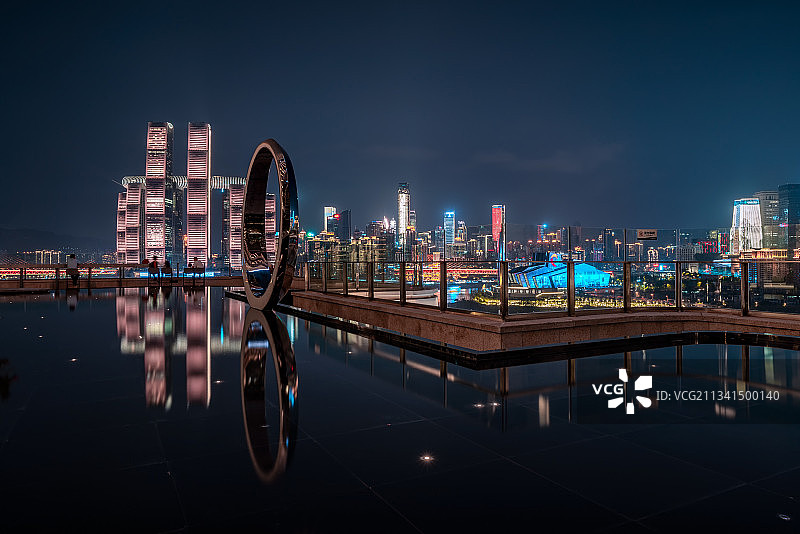从长嘉汇看重庆夜景全景图片素材