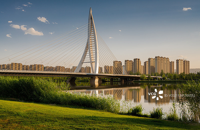 祥云扬帆--太原祥云桥图片素材