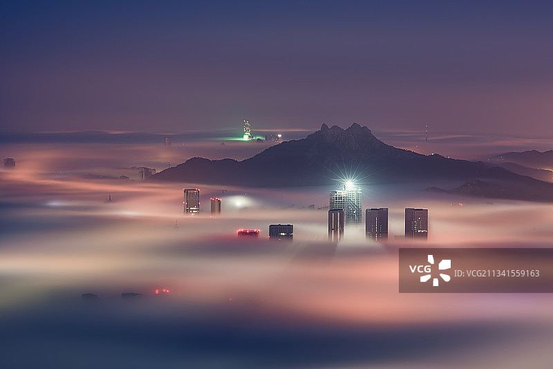 魔幻雾都图片素材