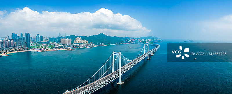 大连跨海大桥 云下星海图片素材