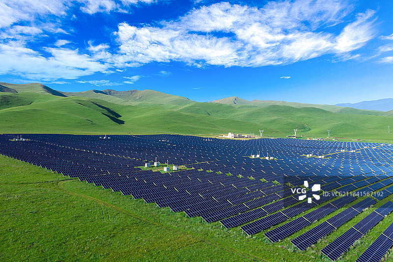 草原太阳能发电图片素材
