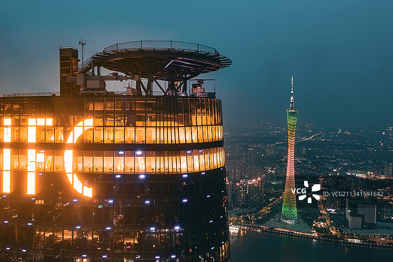 西塔直升机停机坪图片素材