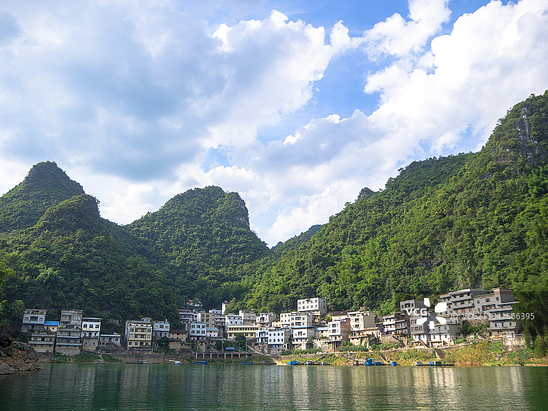 广西南宁上林县大龙湖景区的沿岸风光图片素材
