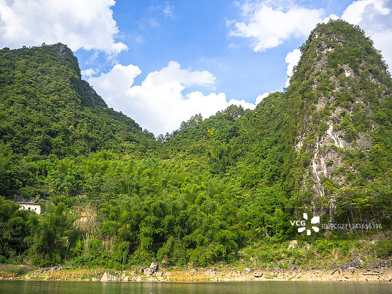 广西南宁上林县大龙湖景区的沿岸风光图片素材