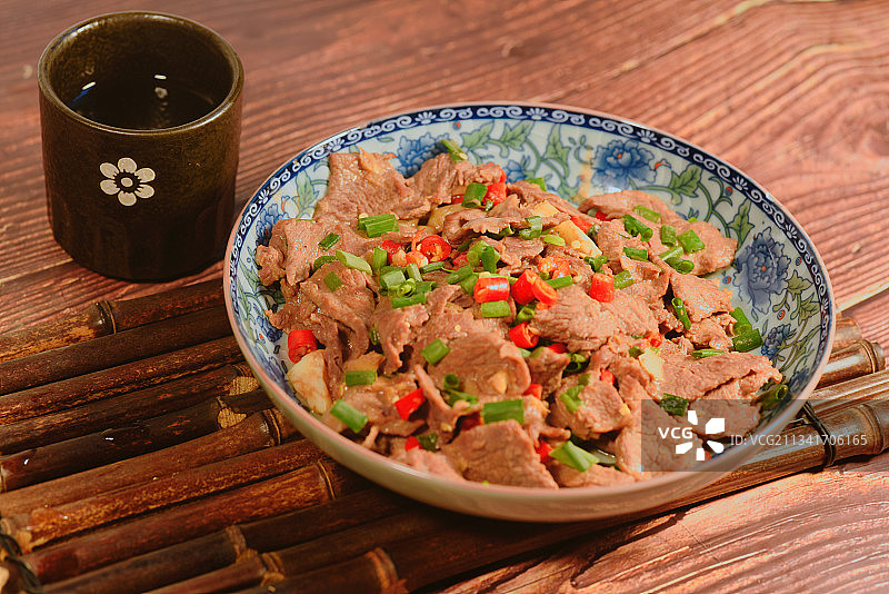 小炒黄牛肉图片素材