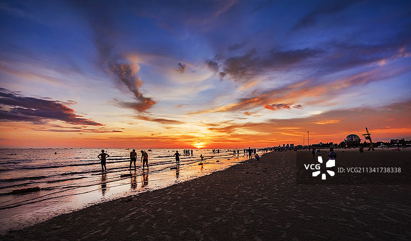 晚霞映银滩图片素材