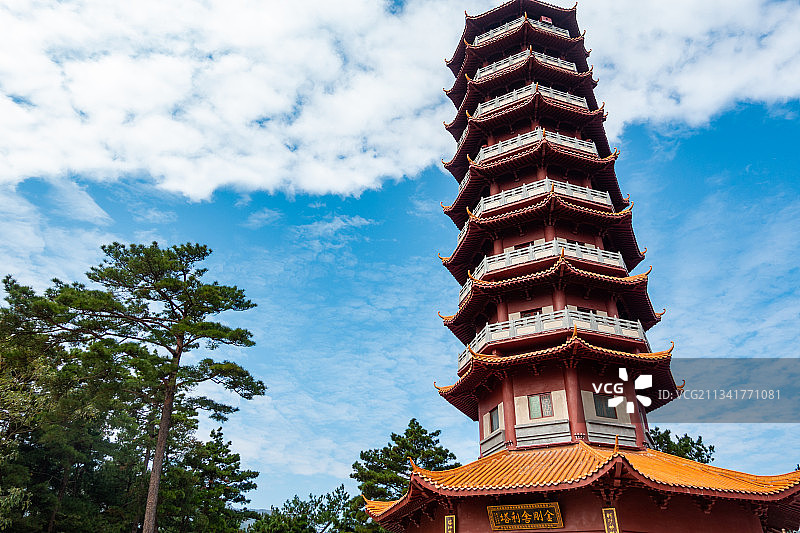 航拍南岳衡山金刚舍利塔 佛教建筑宝塔图片素材