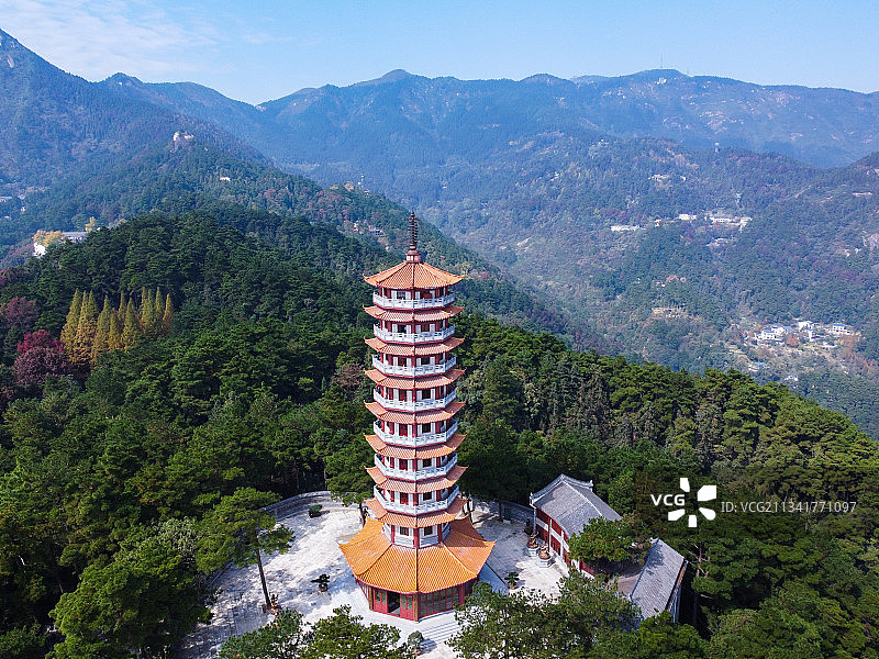 航拍南岳衡山金刚舍利塔 佛教建筑宝塔图片素材