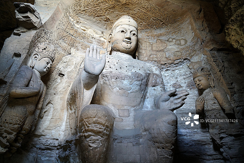 中国山西大同云冈森林公园云冈景区云冈石窟第3窟弥勒造像图片素材