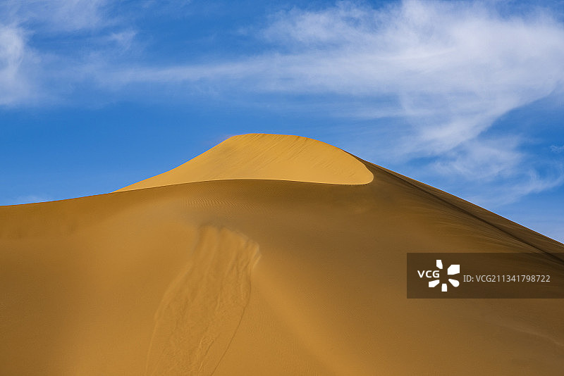 蓝天下的沙漠风光图片素材