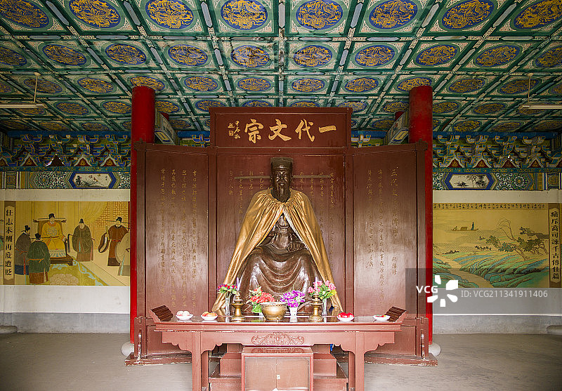 中国河南省郑州市新郑市古建筑欧阳修陵园图片素材