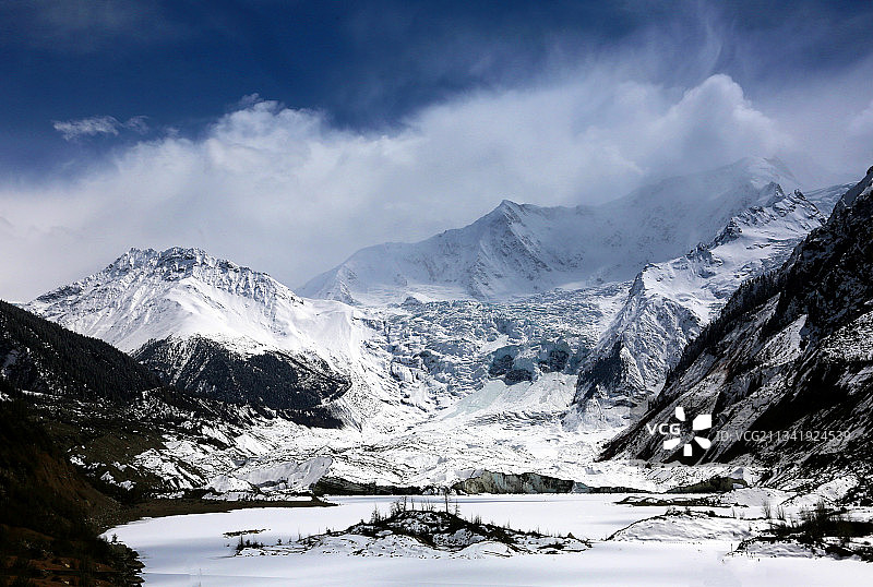 米堆冰川图片素材