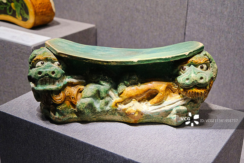 南越王墓博物馆藏瓷枕图片素材