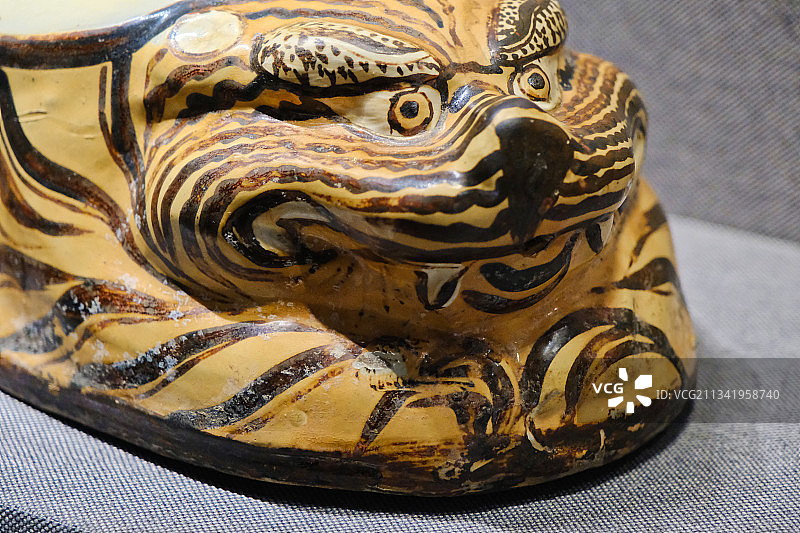 南越王墓博物馆藏瓷枕图片素材