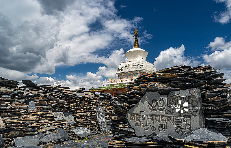 刚察县民族祥和塔图片素材