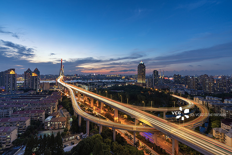 杨浦大桥蓝调时刻图片素材