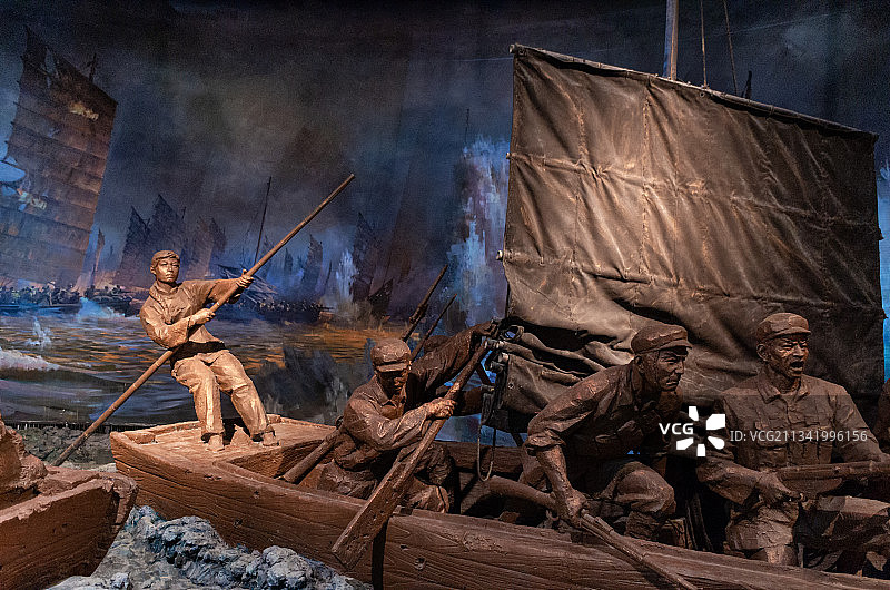 安徽省合肥市渡江战役纪念馆，马毛姐撑船渡江场景图片素材