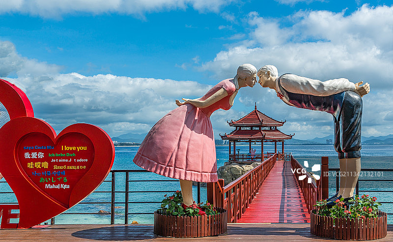 海南三亚蜈支洲岛的风景图片素材