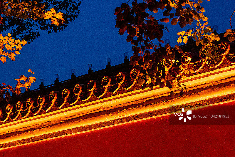 红墙夜景red wall night scene图片素材