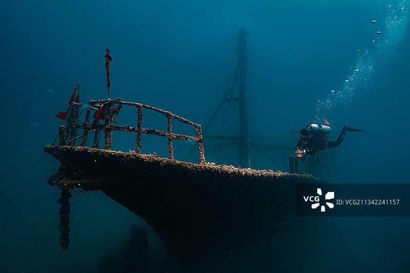 沉船图片素材