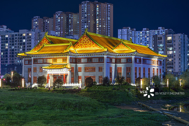 贵州省黔南州独山县紫禁城古风博物馆夜景图片素材
