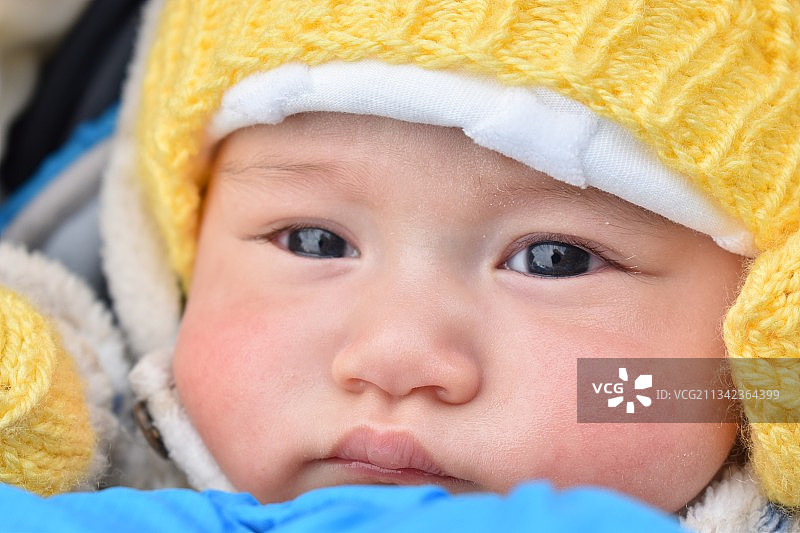 瑞典可爱的男婴特写图片素材