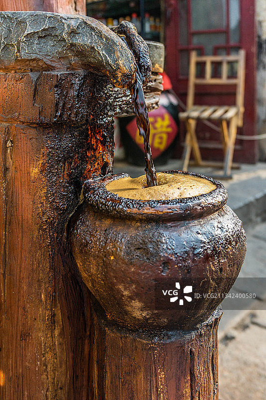 酿制陈醋图片素材