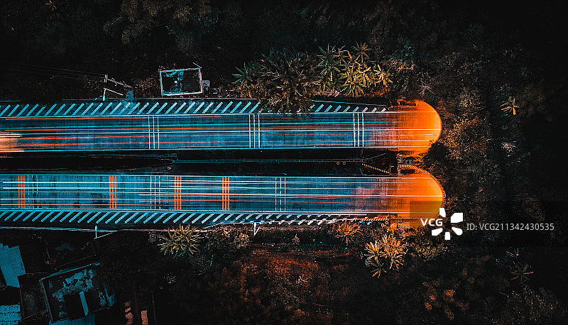 通往奋斗的隧道口图片素材