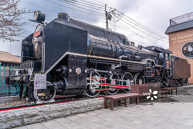 日本京都嵯峨岚山小火车站图片素材