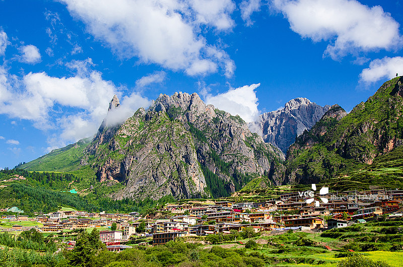 人间仙境—扎尕那图片素材