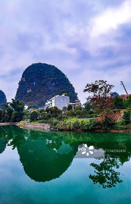 广西桂林阳朔十里画廊遇龙河风光图片素材