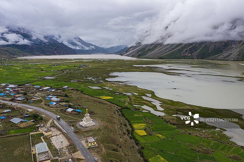 夏季然乌湖图片素材